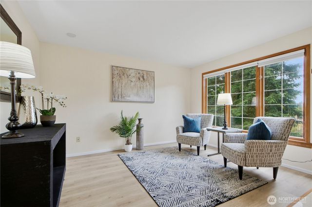 19745 NE 127th Place, Woodinville, WA 98077
