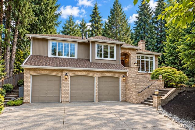 19745 NE 127th Place, Woodinville, WA 98077