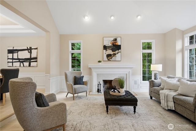 19745 NE 127th Place, Woodinville, WA 98077