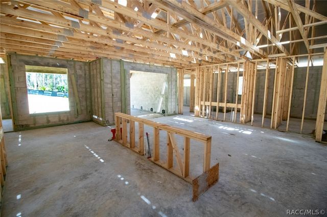 5724 N Durango Terrace, Beverly Hills, FL 34465