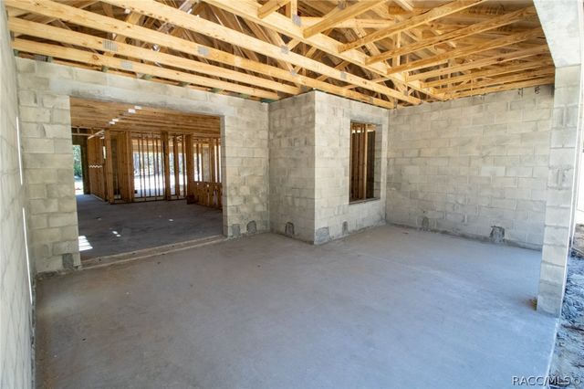 5724 N Durango Terrace, Beverly Hills, FL 34465