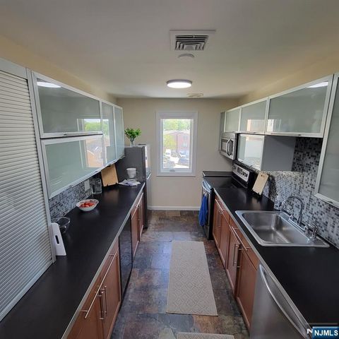 314 Palisade Avenue B4, Cliffside Park, NJ 07010