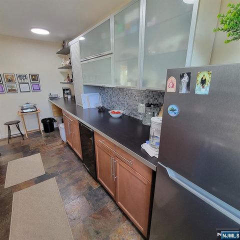 314 Palisade Avenue B4, Cliffside Park, NJ 07010