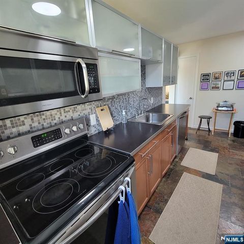 314 Palisade Avenue B4, Cliffside Park, NJ 07010