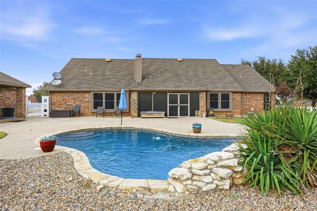 2108 Meadow Springs Drive, Haslet, TX 76052