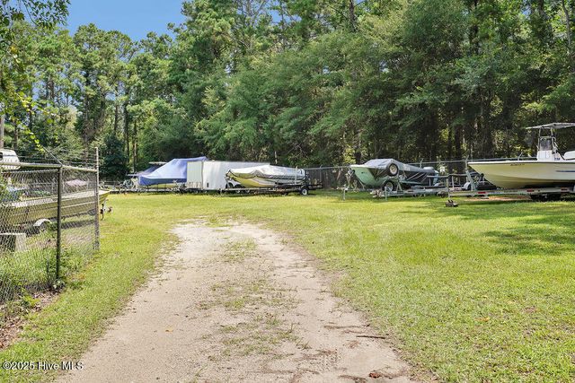 554 Captains Court SE, Bolivia, NC 28422