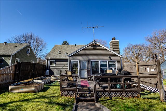 1717 45th Street, Des Moines, IA 50310