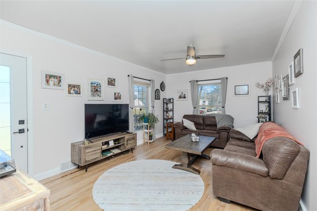 1717 45th Street, Des Moines, IA 50310