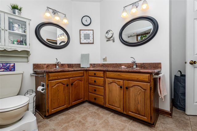 1717 45th Street, Des Moines, IA 50310