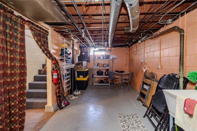 1717 45th Street, Des Moines, IA 50310