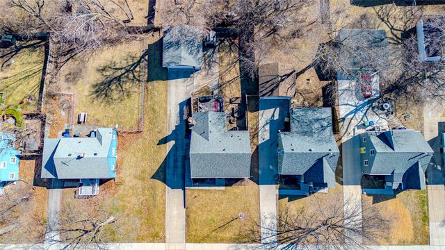 1717 45th Street, Des Moines, IA 50310