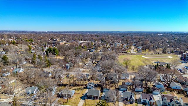 1717 45th Street, Des Moines, IA 50310