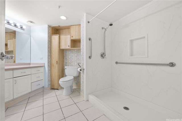 1314 Kalakaua Avenue 410, Honolulu, HI 96826