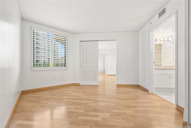 1314 Kalakaua Avenue 410, Honolulu, HI 96826