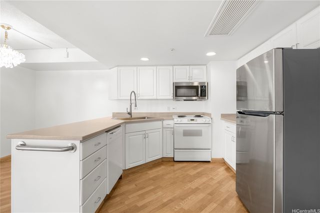 1314 Kalakaua Avenue 410, Honolulu, HI 96826