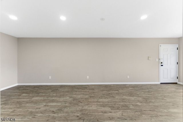 100 Watsessing Ave 5, Bloomfield Twp., NJ 07003