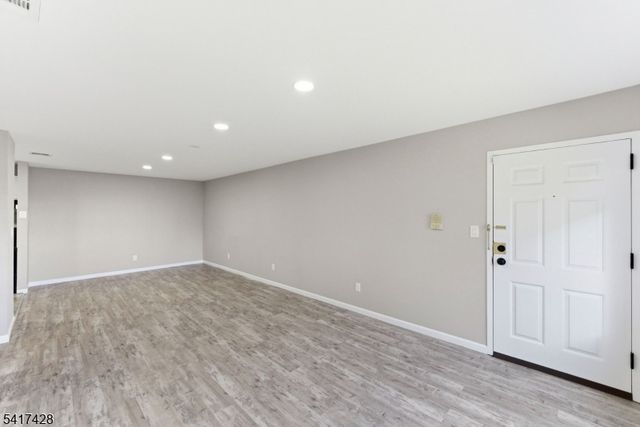 100 Watsessing Ave 5, Bloomfield Twp., NJ 07003