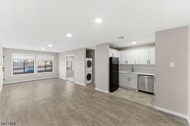 100 Watsessing Ave 5, Bloomfield Twp., NJ 07003