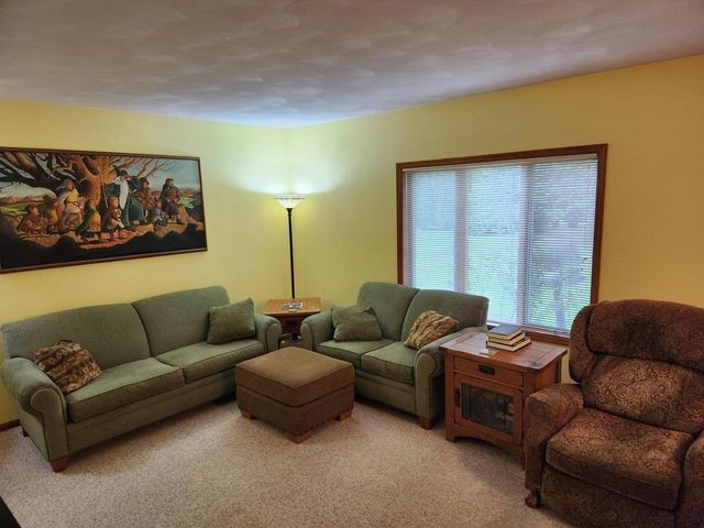 1021 Burnwyck Drive, Janesville, WI 53546