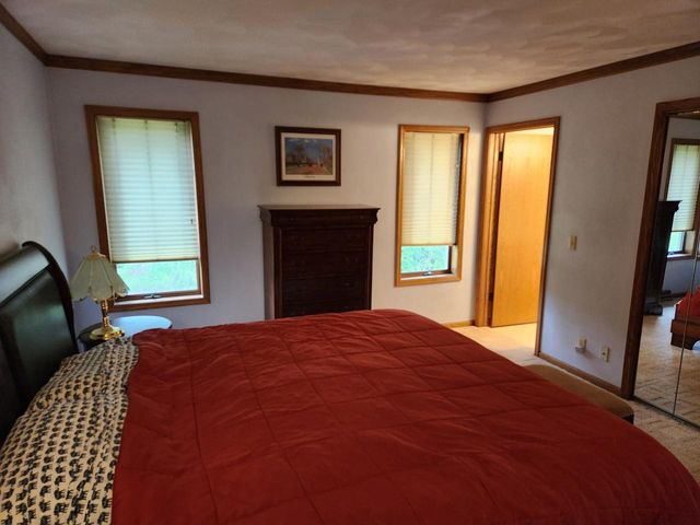 1021 Burnwyck Drive, Janesville, WI 53546