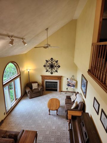 1021 Burnwyck Drive, Janesville, WI 53546