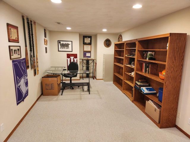1021 Burnwyck Drive, Janesville, WI 53546