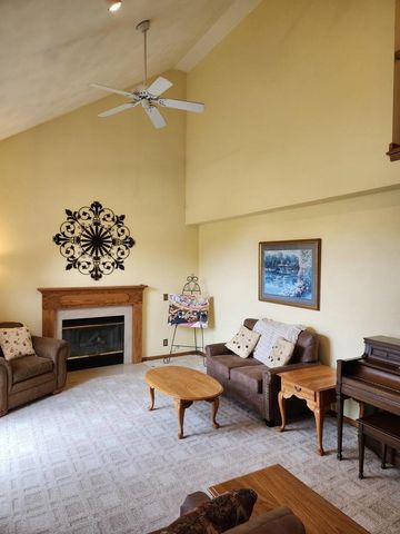 1021 Burnwyck Drive, Janesville, WI 53546