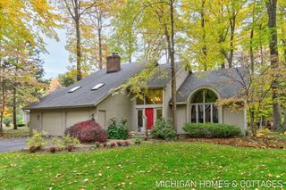 221 Foxdown Road, Park Twp, MI 49424