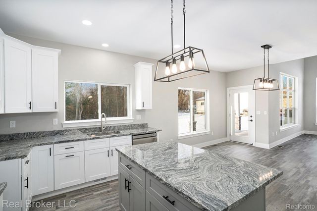 34367 Union Lake Road, Clinton Charter Township, MI 48035