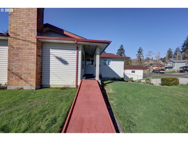 395 CUMBERLAND St, Astoria, OR 97103