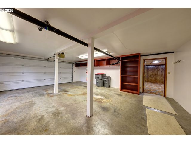 395 CUMBERLAND St, Astoria, OR 97103