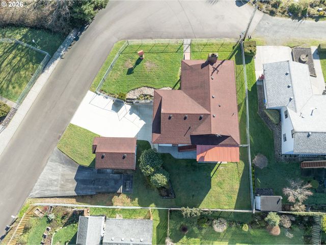 395 CUMBERLAND St, Astoria, OR 97103