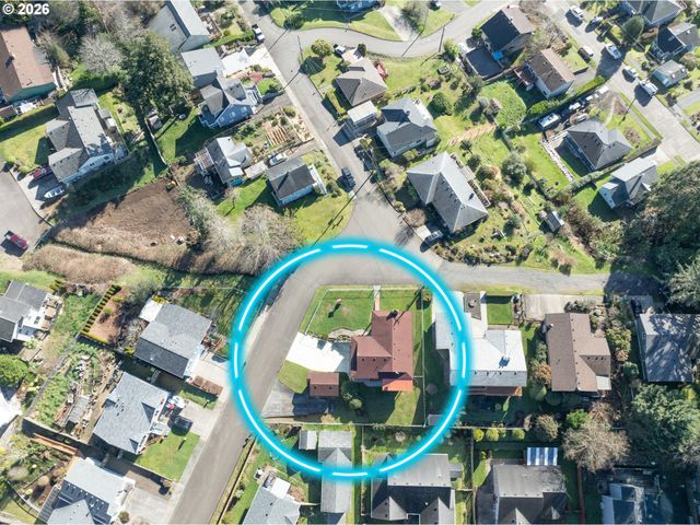 395 CUMBERLAND St, Astoria, OR 97103