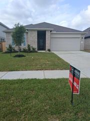 1915 Parks Edge Lane, Angleton, TX 77515