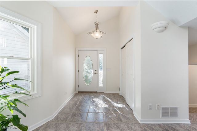 259 Oak Drive NW, North Canton, OH 44720