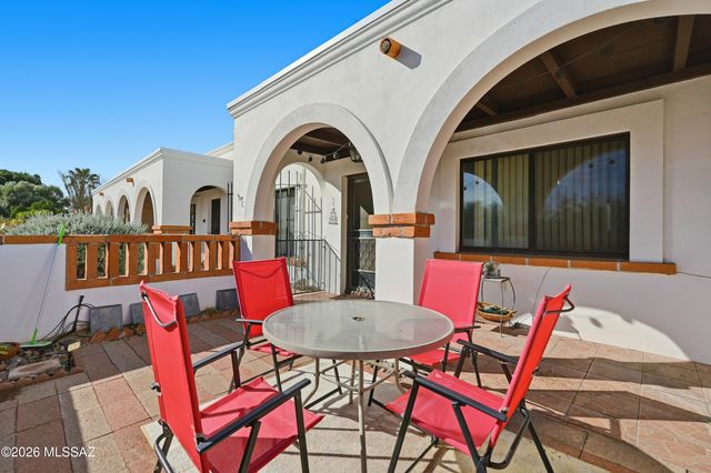 302 S Paseo Aguila Unit C, Green Valley, AZ 85614