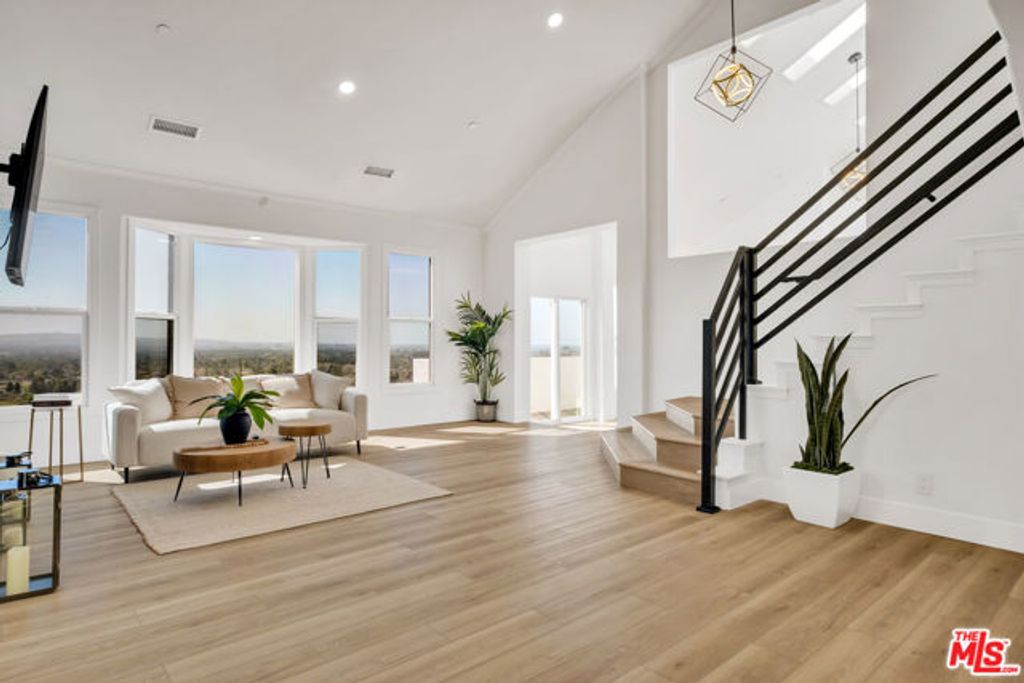 12254 Circula Panorama, Tustin, CA 92705