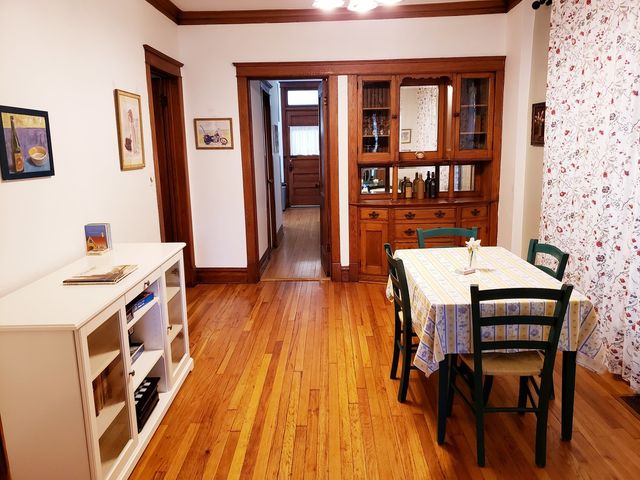 3750 N Hermitage Avenue, Chicago, IL 60613