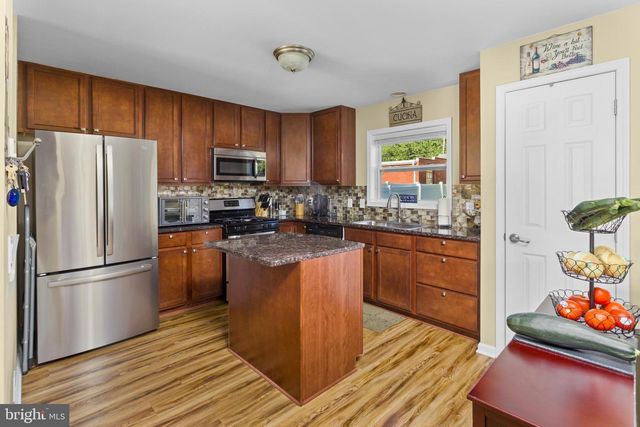 312 SANDALWOOD AVE, Hamilton, NJ 08619
