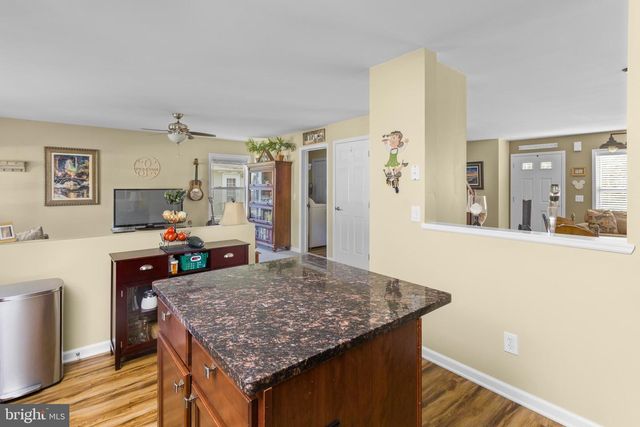 312 SANDALWOOD AVE, Hamilton, NJ 08619