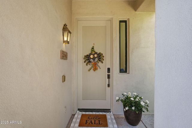 19550 N GRAYHAWK Drive 2060, Scottsdale, AZ 85255