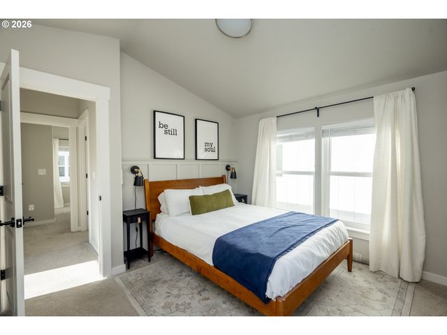4427 Ne Prescott St B, Portland, OR 97218