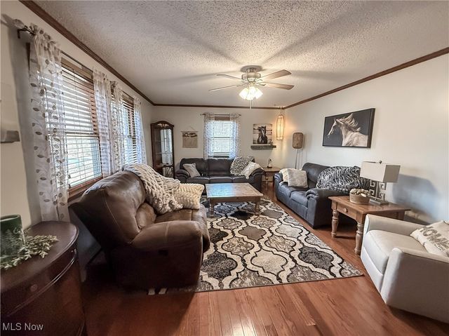 202 Forest Drive, Parkersburg, WV 26104