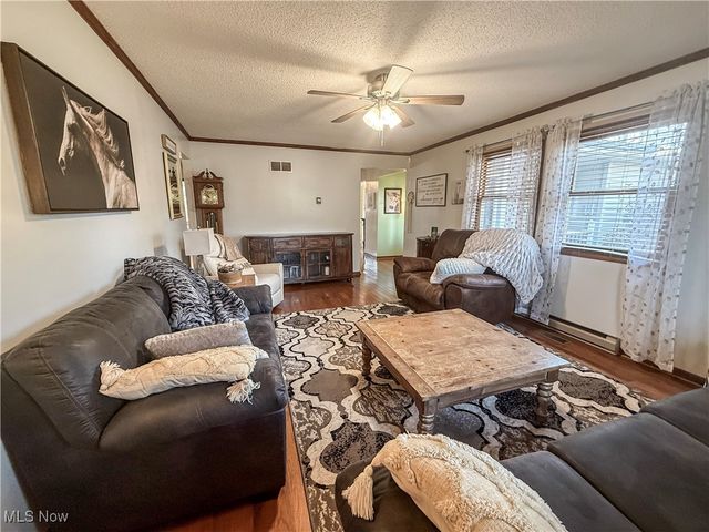 202 Forest Drive, Parkersburg, WV 26104