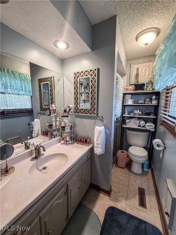 202 Forest Drive, Parkersburg, WV 26104