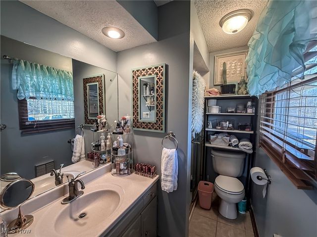 202 Forest Drive, Parkersburg, WV 26104