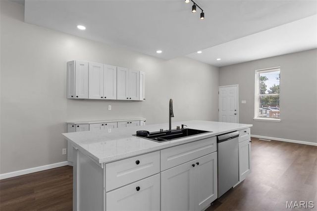 2336 Russell Boulevard, St Louis, MO 63104