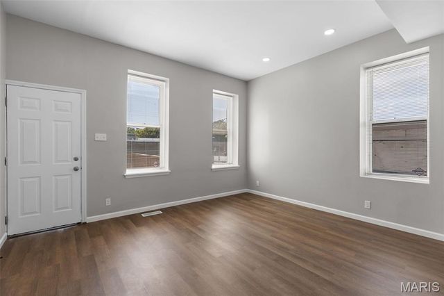 2336 Russell Boulevard, St Louis, MO 63104