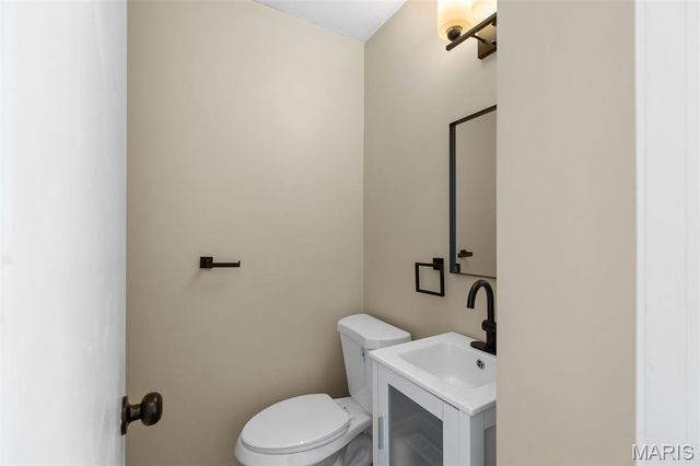 2336 Russell Boulevard, St Louis, MO 63104