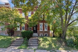 2336 Russell Boulevard, St Louis, MO 63104